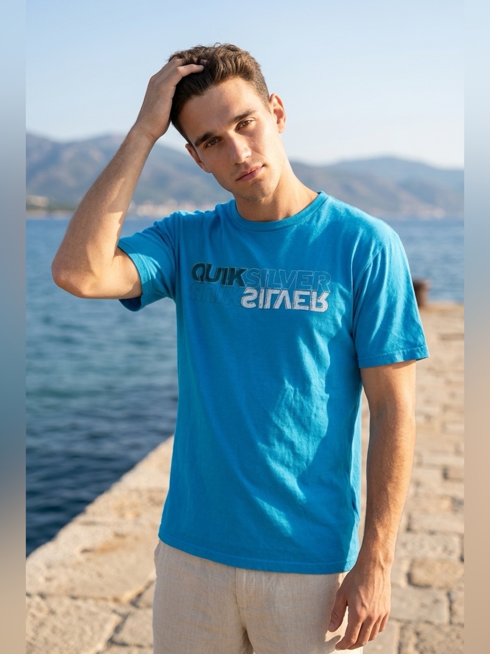 Quiksilver Blue Short Sleeve Tee - Size Medium